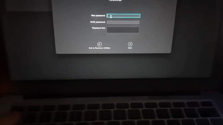 Enter New Password on Mac Recovery